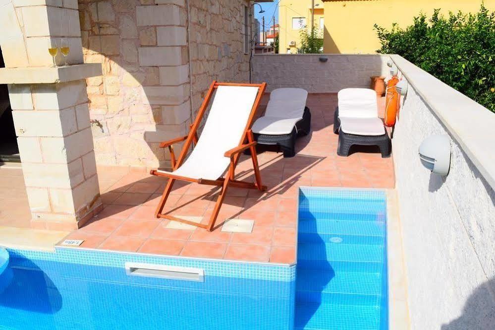 Stalós Villa Constancia מראה חיצוני תמונה
